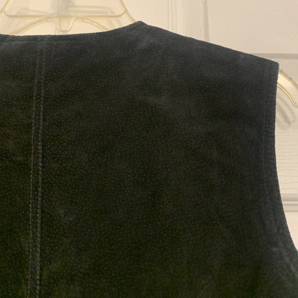 Suede - Picture 6 of 8